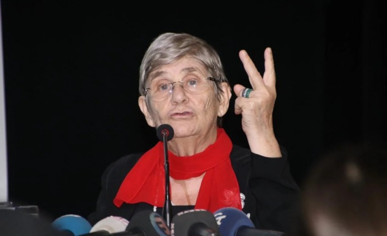 Canan Karatay 'yedikten sonra sakın çöpe atmayın yutun' dedi ne başınız ne dişiniz ağrır