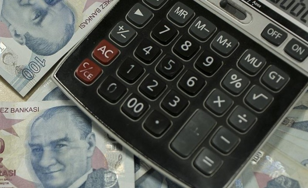 Finansal Hizmetler Finansal Hizmetler nisanda yükseldi