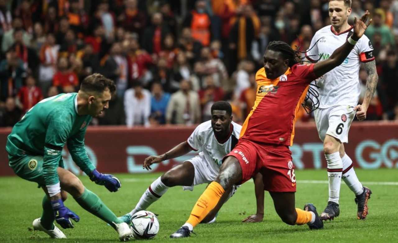 Galatasaray Karagümrük'ü yendi,  Kerem Aktürkoğlu'nu kaybetti