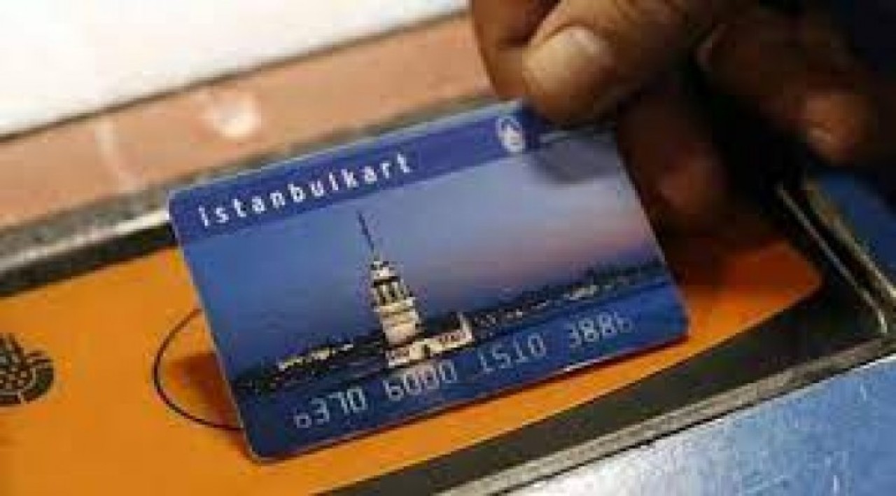 İBB Meclisi'nden öğrencilerin yüzde 40'lık ulaşım zammından muaf tutulması kabul edildi. İmamoğlu veto edeceğini açıkladı