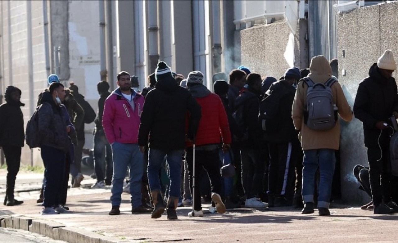 İngiltere,  göçmenleri 10 bin kilometre uzaklıktaki Ruanda'ya gönderecek