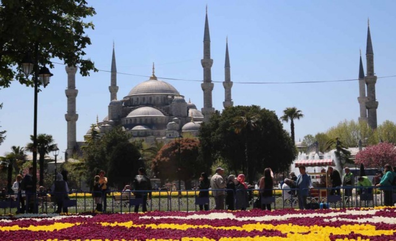 İstanbul Valiliği'nden 'İBB'ye ramazanda Sultanahmet engeli' haberine açıklama