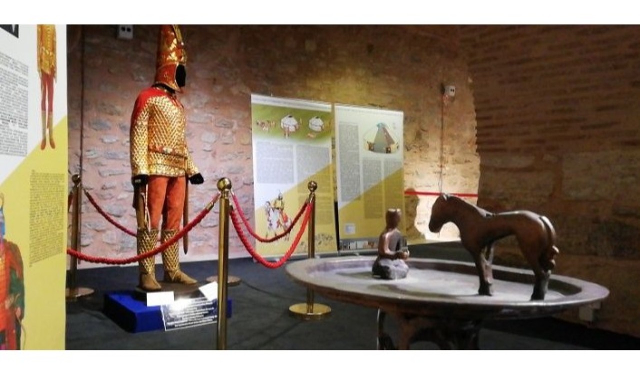 Kazakistan'da "Büyük Bozkırın Yazı Mirası" sergisi açıldı