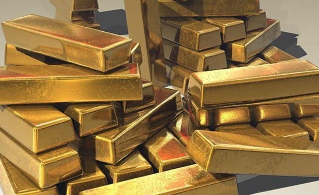 Martta en fazla reel getiri külçe altında oldu