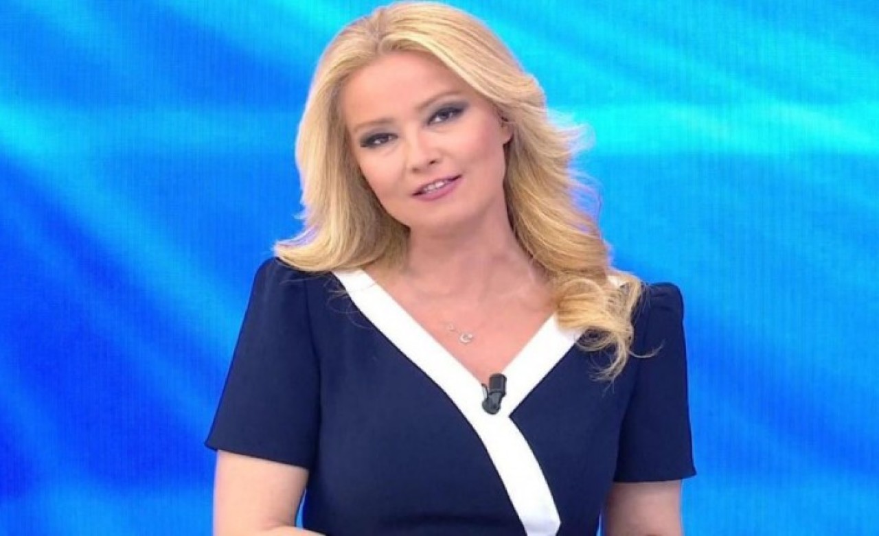 Müge Anlı,  ünlü şarkıcıyla baş başa görüntülendi