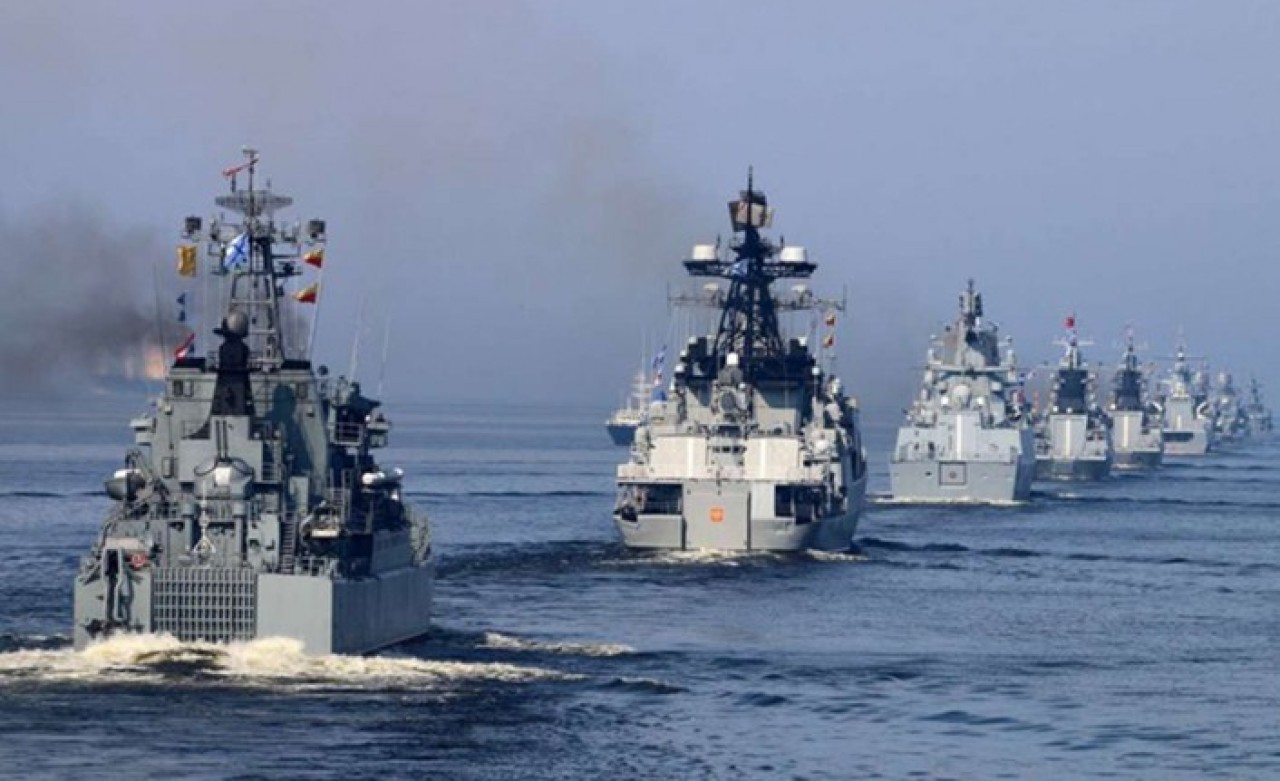 Rusya'nın yeni hedefi Japonya: Gemileri gönderdi,  füzeleri ateşledi!