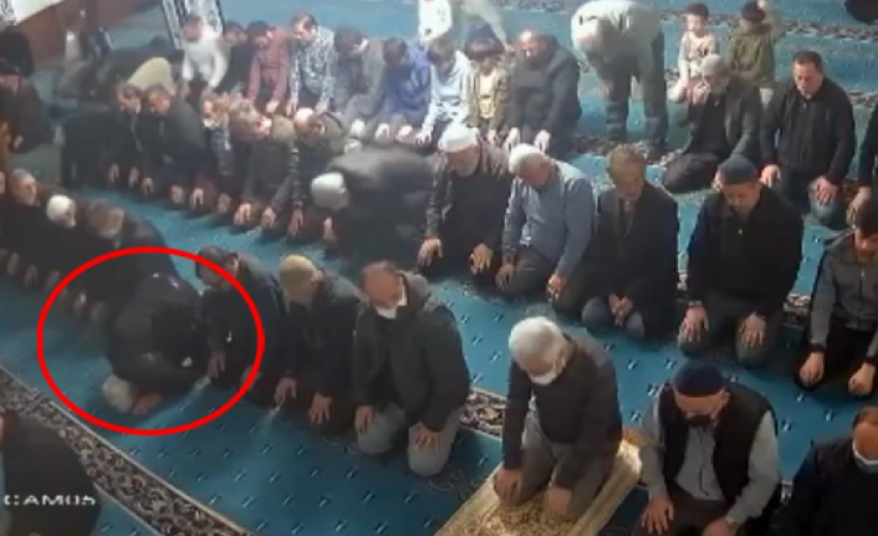 Sinop'ta Ramazan Özcan camide namaz kıldığı sırada hayatını kaybetti