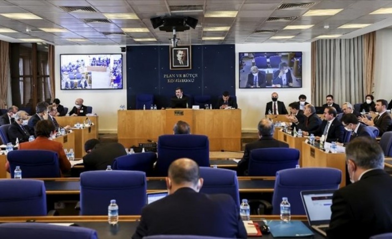 Torba kanun teklifi komisyonda kabul edildi: Ekonomide bakın neler değişecek?