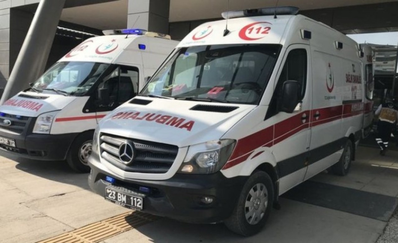 Tunceli'de feci kaza: Hakim Emre Küçükbaşol,  savcı Ferhat Akıl ve avukat Arif Yıldız yaralandı. Birinin durumu ağır