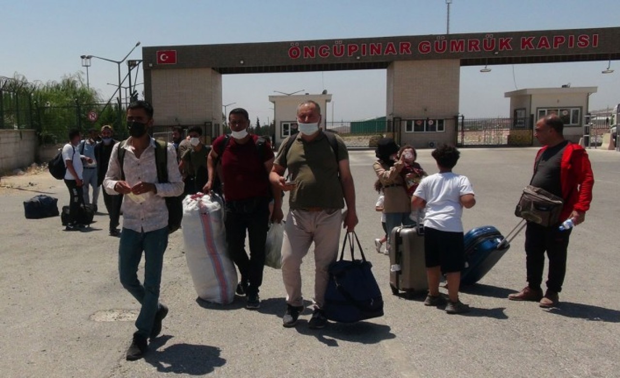 Türkiye'deki sığınmacıların Suriye'ye bayram ziyaretleriyle ilgili flaş karar