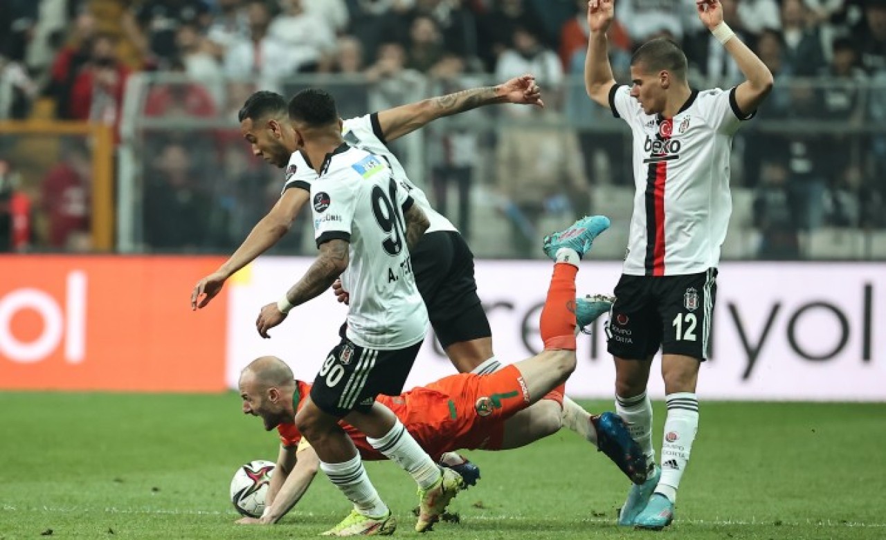 Valerien İsmael geldi,  böyle oldu: Beşiktaş,  Alanyaspor'a fark attı