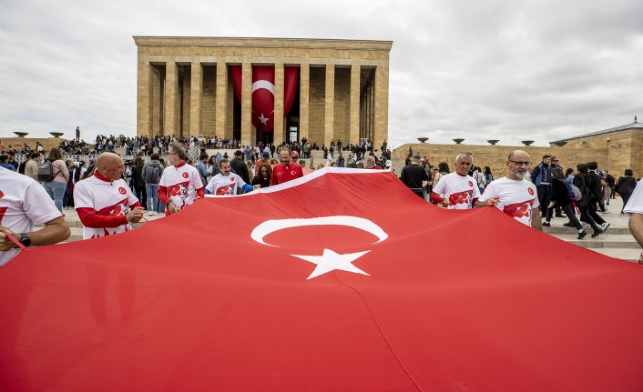 19 Mayıs tüm yurtta coşkuyla kutlanıyor