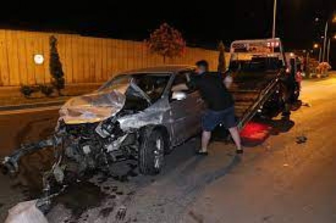 Alanya'da Bahar Sarı kaza yaptı,  onu gören eşi Ufuk Sarı da kaza yaptı: İkisi de yaralandı