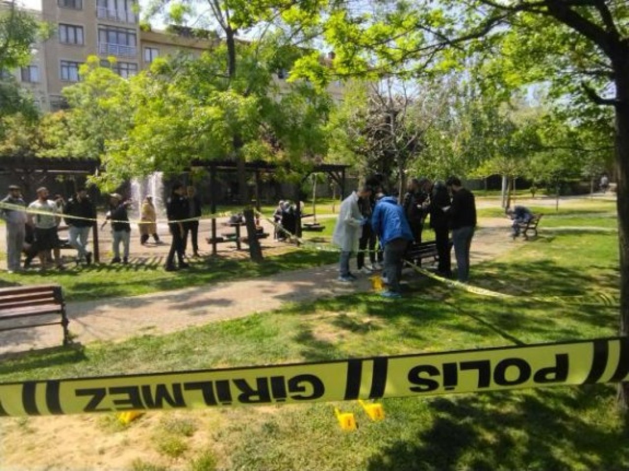 Ataşehir'de parkta eşi Tuncay Kılıç'ın bıçakladığı Selma Kılıç öldü