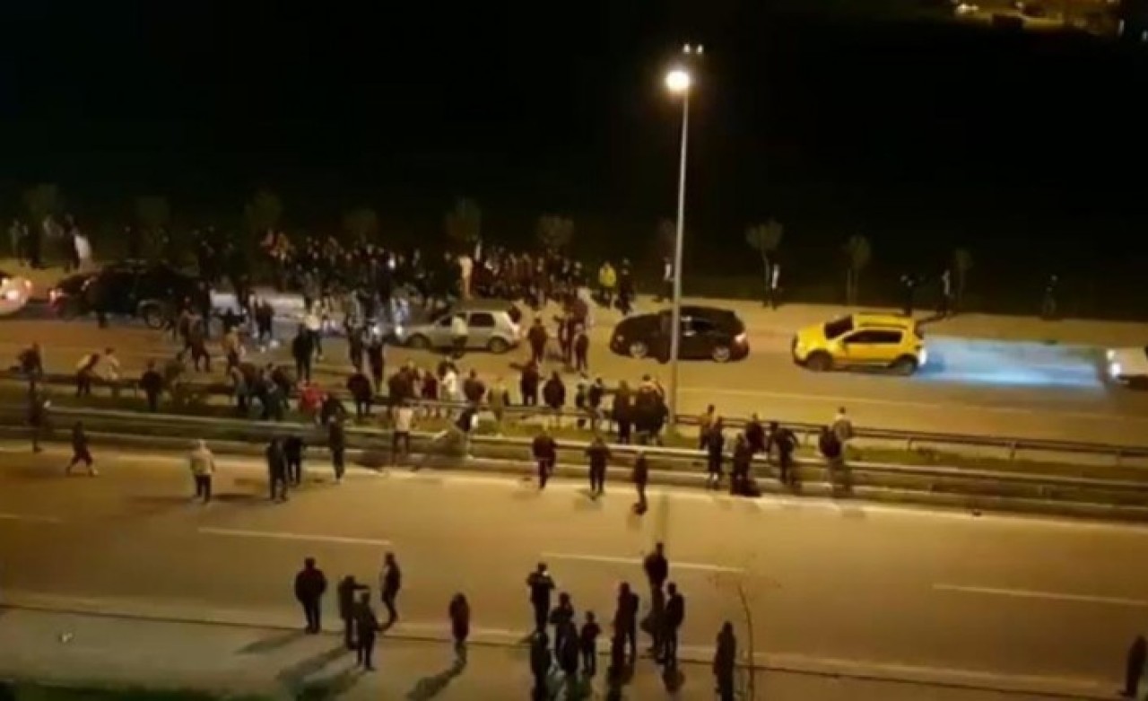 Bayburt'ta Bodrumspor'un kaldığı oteli bastılar: Korku dolu anlar