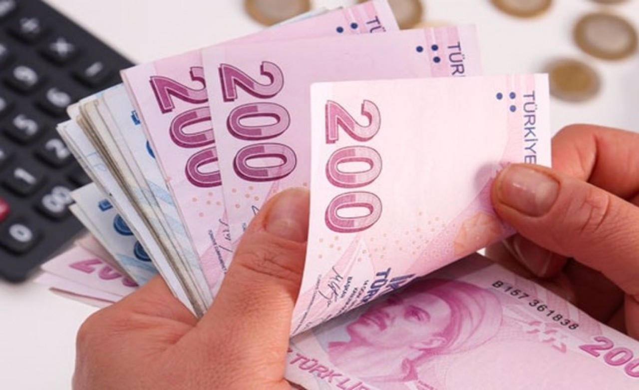 Devletten sıfır faizli 240 bin lira kredi: Başvuran alıyor!