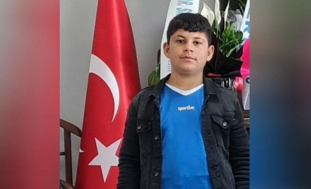 Dikili'de motosikletiyle traktöre çarpan Mehmetcan Coşkun öldü