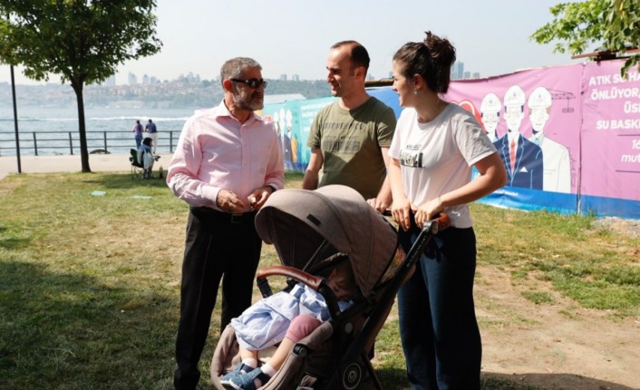 Dikkat! Parkta Nebati var,  size de çıkabilir!