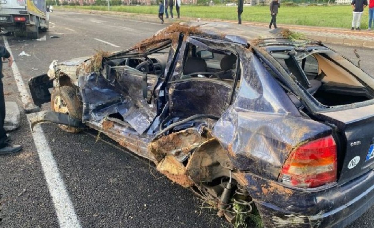 Diyarbakır'da korkunç kaza: Mehmet Ali Demirtaş ve Nesim Özcan öldü