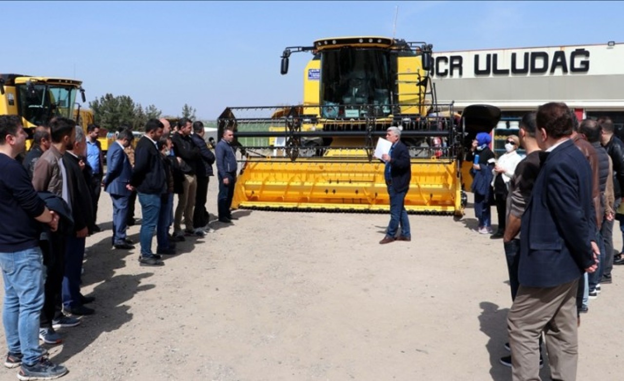 Hububat hasadında ürün kaybını önlemek için teknik personel sahada