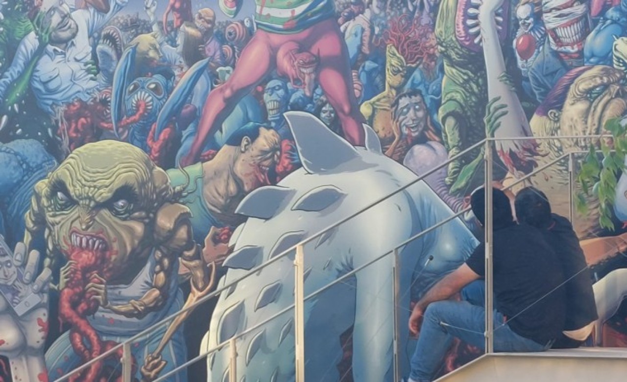 İBB'nin Müze Gazhane'deki dehşetli duvar görsellerine tepki yağdı! Gece yarısı apar topar kaldırıldı