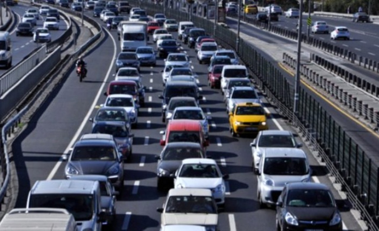 Karar verildi: Dizel ve yeni benzinli otomobillerin yasaklanacağı tarih açıklandı