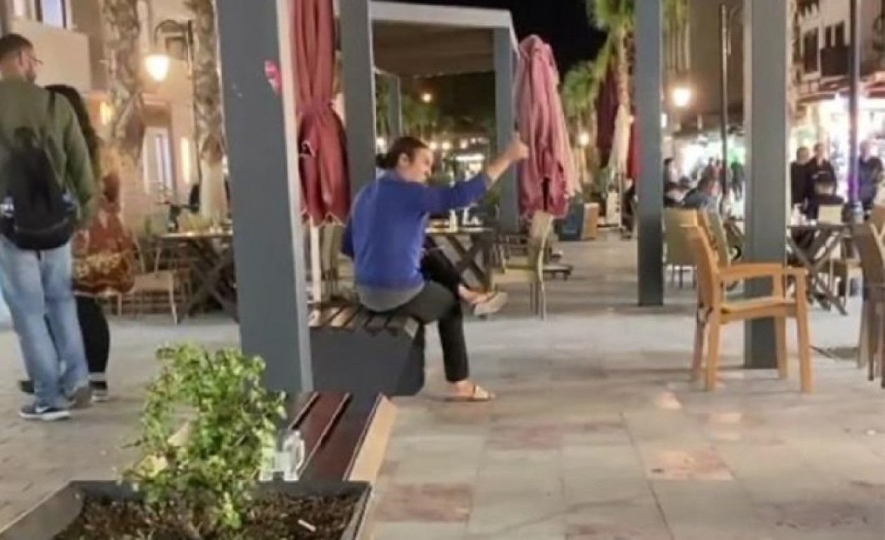 Kuşadası'nda Cumhurbaşkanı Erdoğan'a küfür eden Arap turist gözaltına alındı