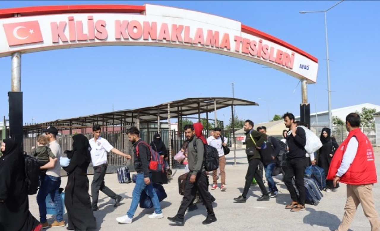 Suriyelilerin ülkelerine gönüllü geri dönüşü sürüyor