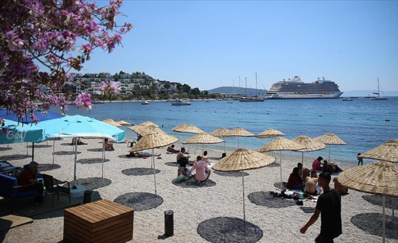 Türkiye 4 ayda yaklaşık 9 milyon ziyaretçi ağırladı