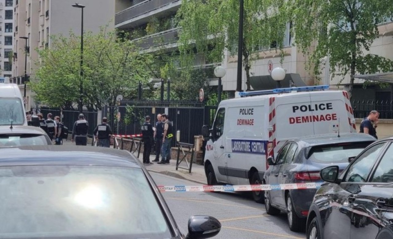 Türkiye’nin Paris Başkonsolosluğu’na bombalı saldırı