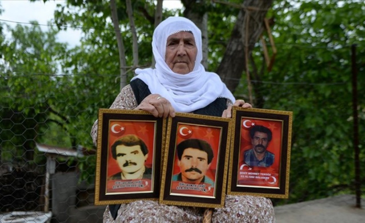 Üç evladını teröre kurban veren şehit annesinin buruk Anneler Günü