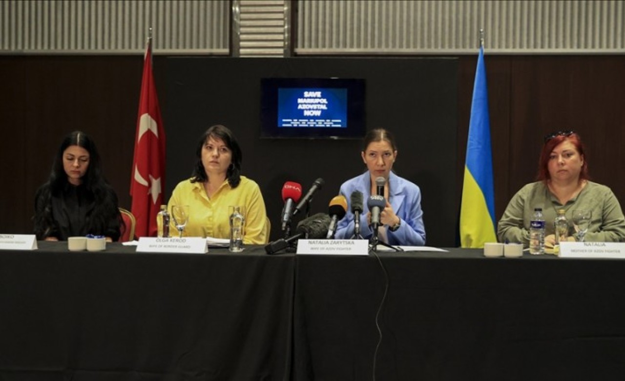 Ukraynalı askerlerin eş ve annelerinden Türkiye'ye teşekkür