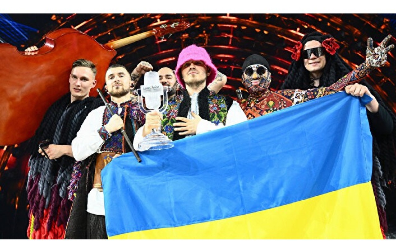Ukraynalı grup Eurovision'da kazandığı kupayı SİHA almak için sattı