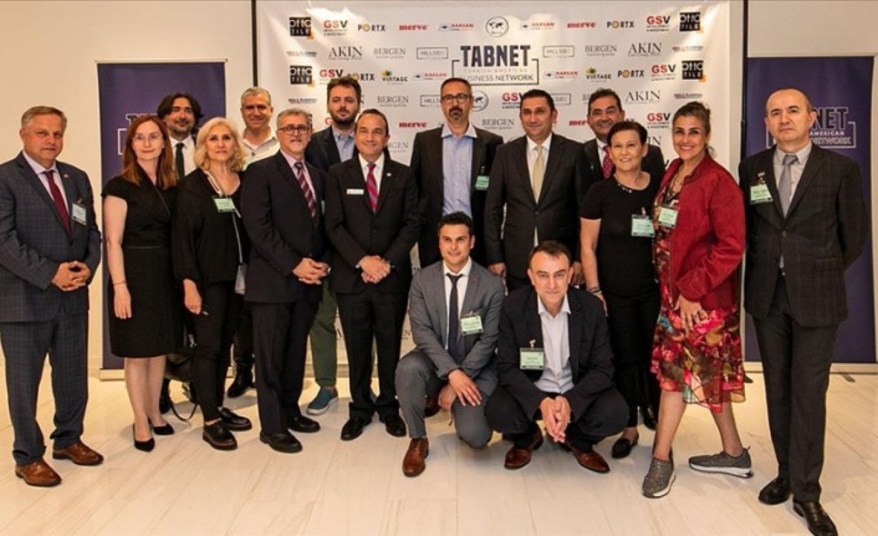 ABD'deki Türk iş insanları New York'ta Türkevi'nde bir araya geldi