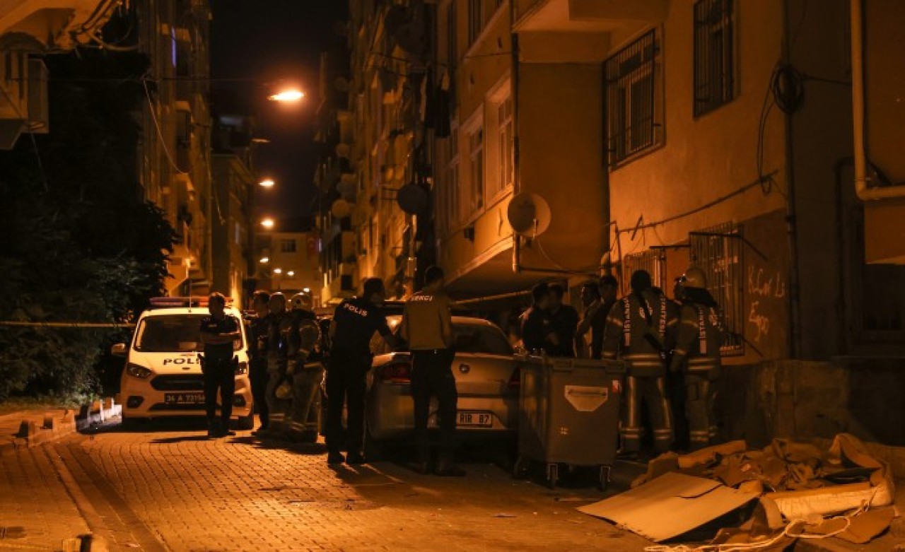 Bağcılar'da bir kişi evini ilaçladı,  bütün apartman zehirlendi