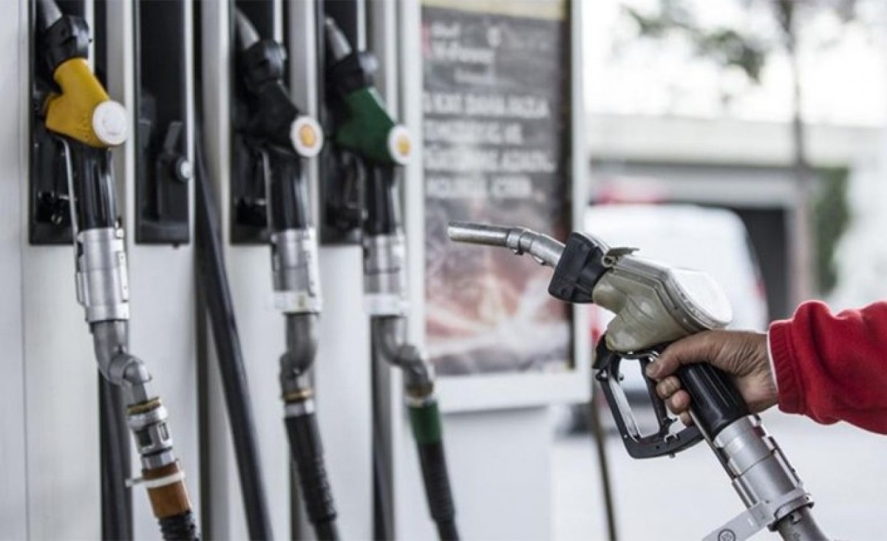 Benzin ve motorine büyük zam