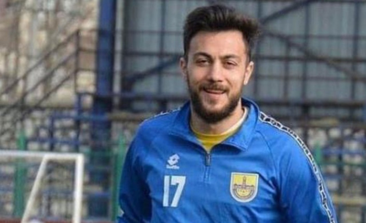 Bursa'da genç futbolcu kalbine yenildi: Barış Demir öldü