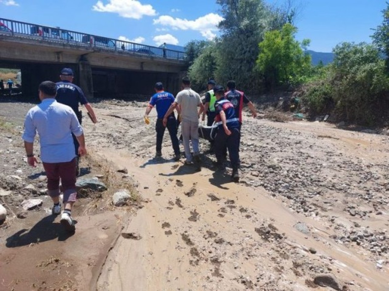 Çorum'da 3 gün önce kaybolan genç kızın cesedi Kızılırmak'ta bulundu: Elif Akıllı öldü