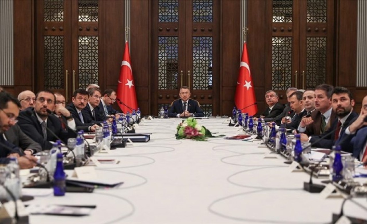 Cumhurbaşkanı Yardımcısı Oktay,  e-ticaret sektör temsilcileriyle bir araya geldi