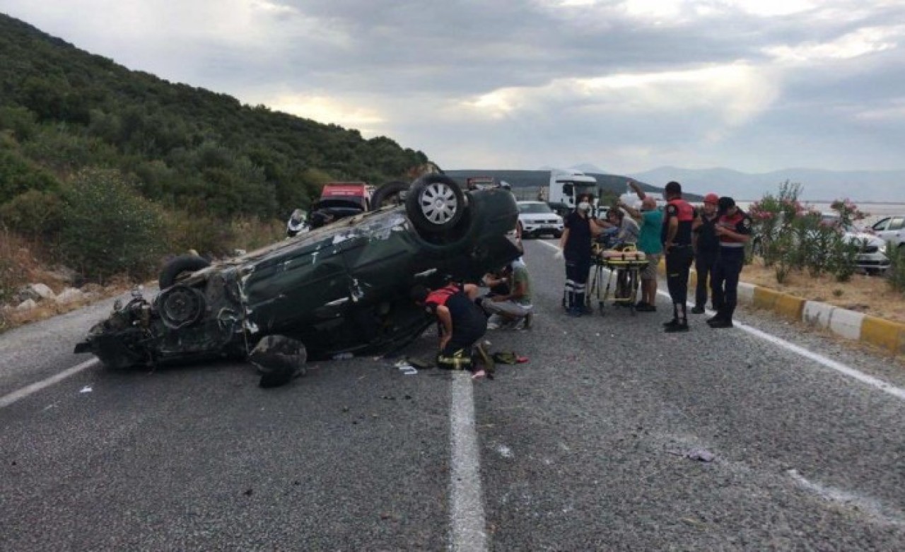 Didim'de feci kaza: Zeynep Ulaş öldü,  eşi ve çocukları yaralı