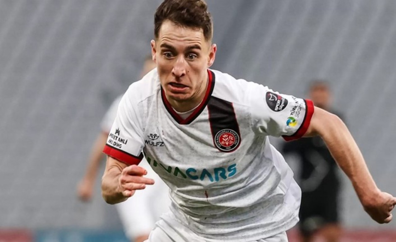 Fenerbahçe,  Emre Mor'u sabaha karşı açıkladı