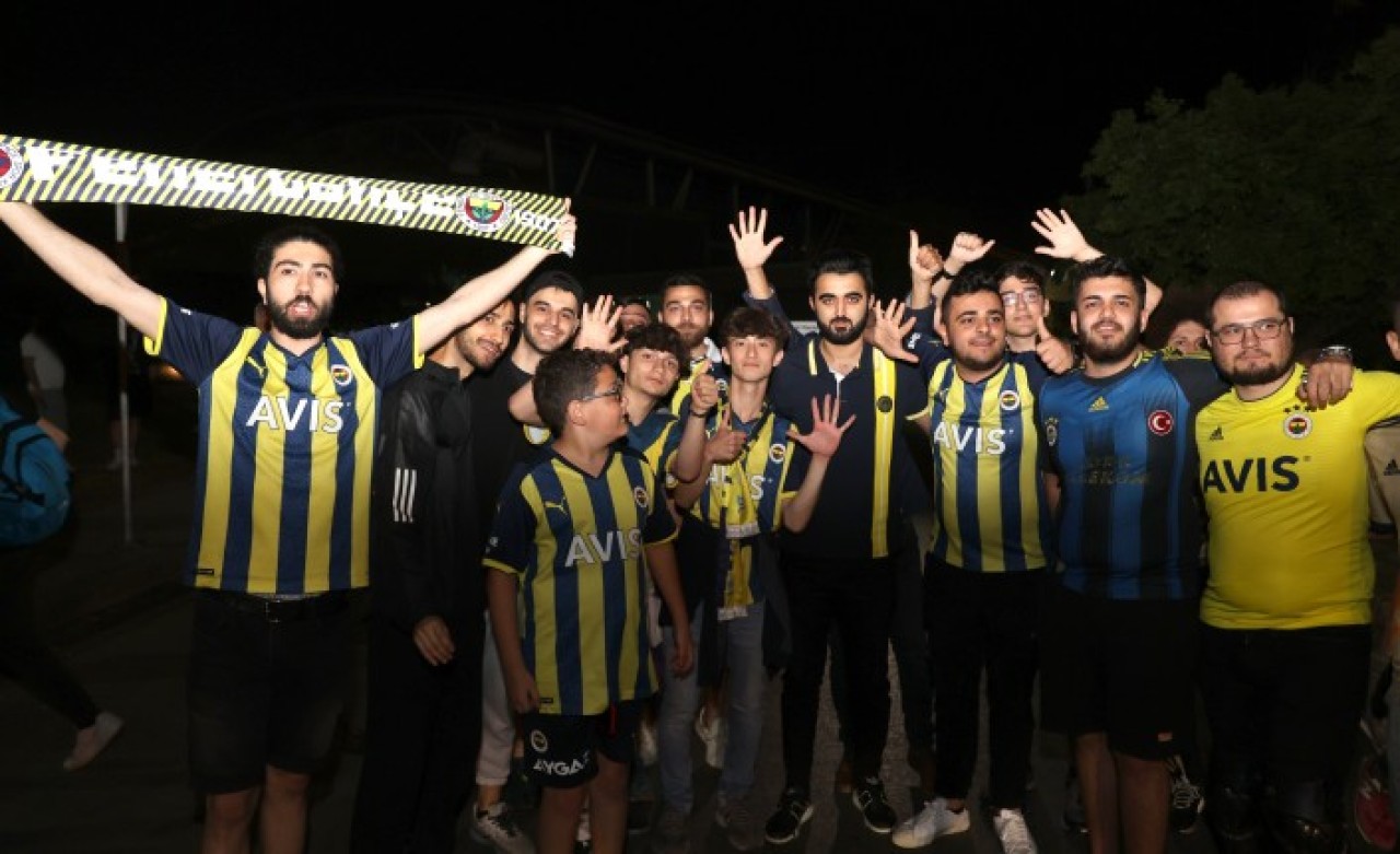Fenerbahçe,  Jesus'u getirdi ve havalimanından kaçırdı