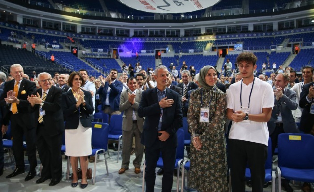 Fenerbahçe'ye veda etti: İsmail Kartal'dan duygusal sözler