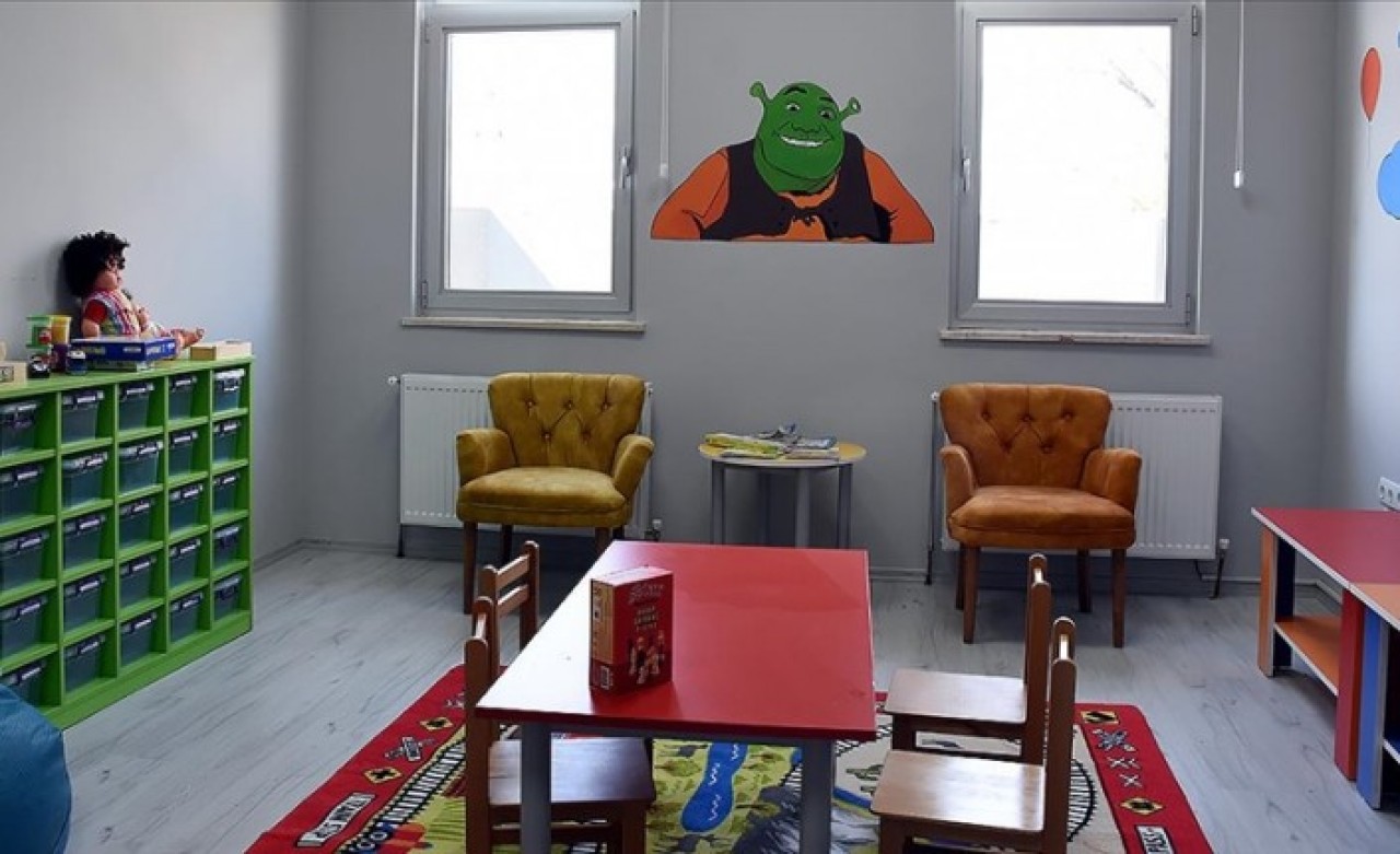 Giderlerini Bakanlığın karşıladığı çocuk görüşme merkezi sayısı 25 yükseldi