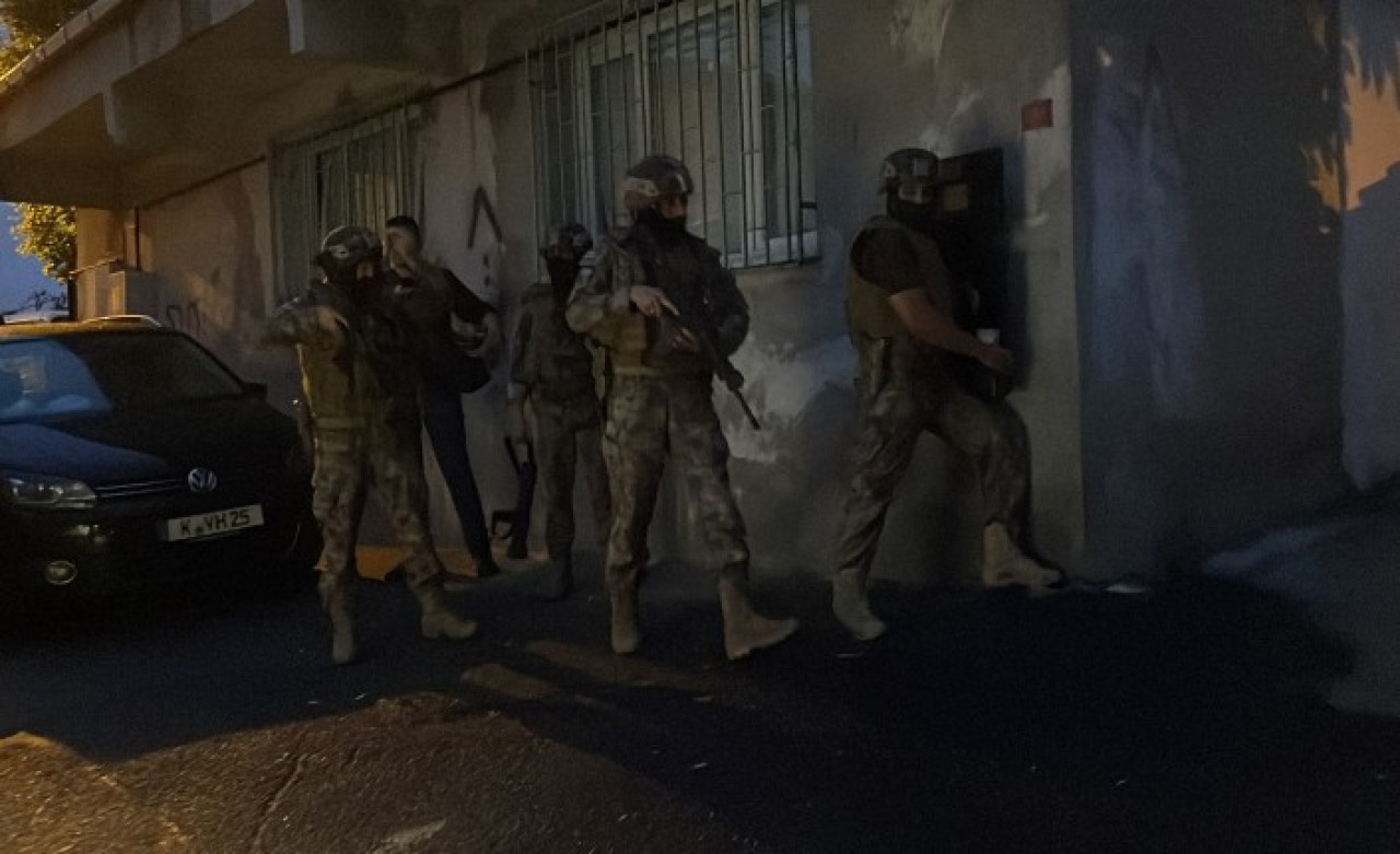 Havadan ve karadan: İstanbul'da şafak vakti nefes kesen operasyon