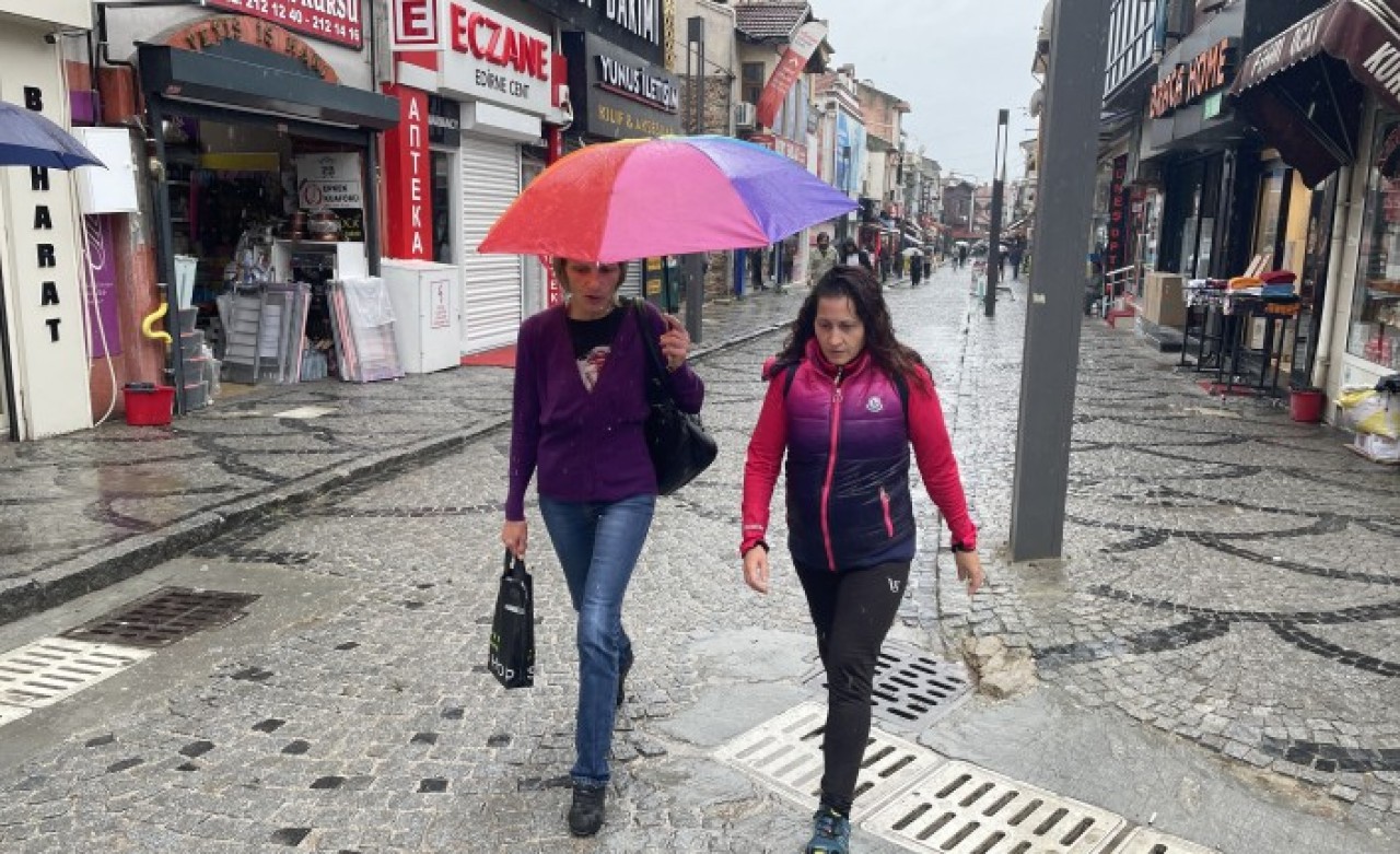 Meteoroloji 'Şiddetli yağış' beklendiğini açıkladı: İllerin adını tek tek sayarak uyardı