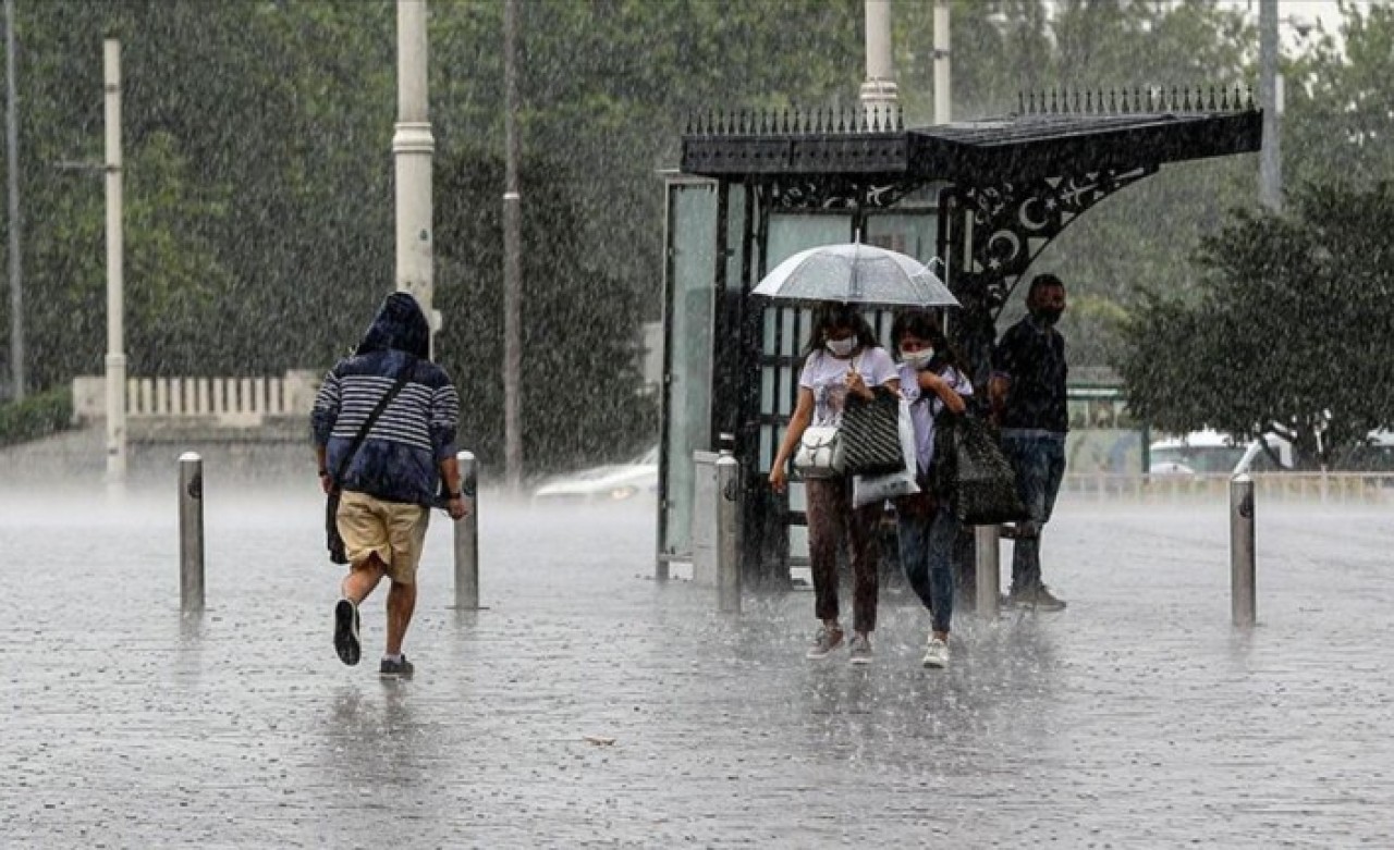 Meteoroloji uyardı: 40 ilde yağmur var! Sel,  su baskını,  yıldırım,  dolu,  hortuma dikkat