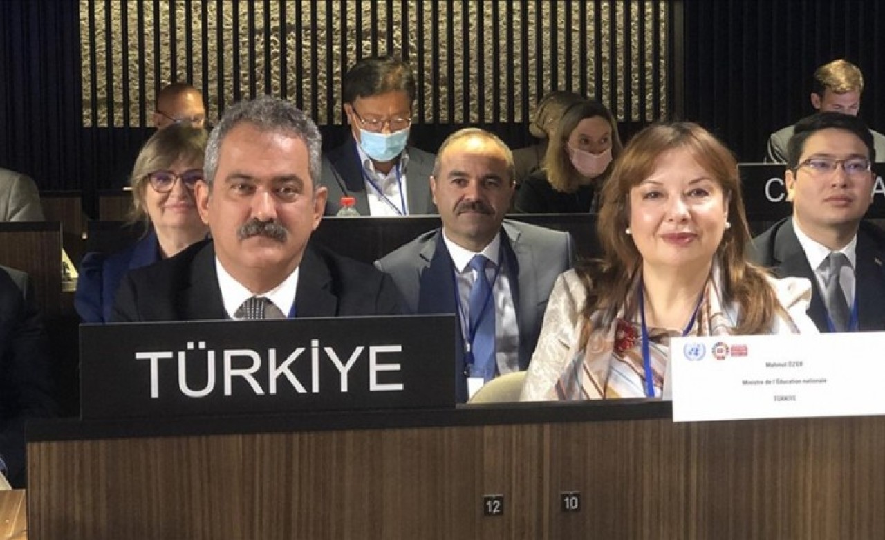 Milli Eğitim Bakanı Mahmut Özer UNESCO "Eğitimin Dönüştürülmesi" Ön Zirvesi'ne katıldı
