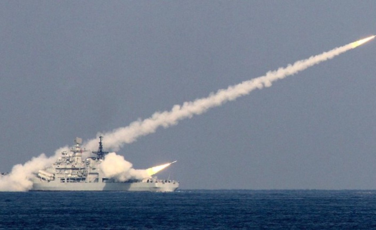 Putin dediğini yaptı,  hipersonik füzelerle vurup yerle bir etti: ABD ve NATO şoke oldu