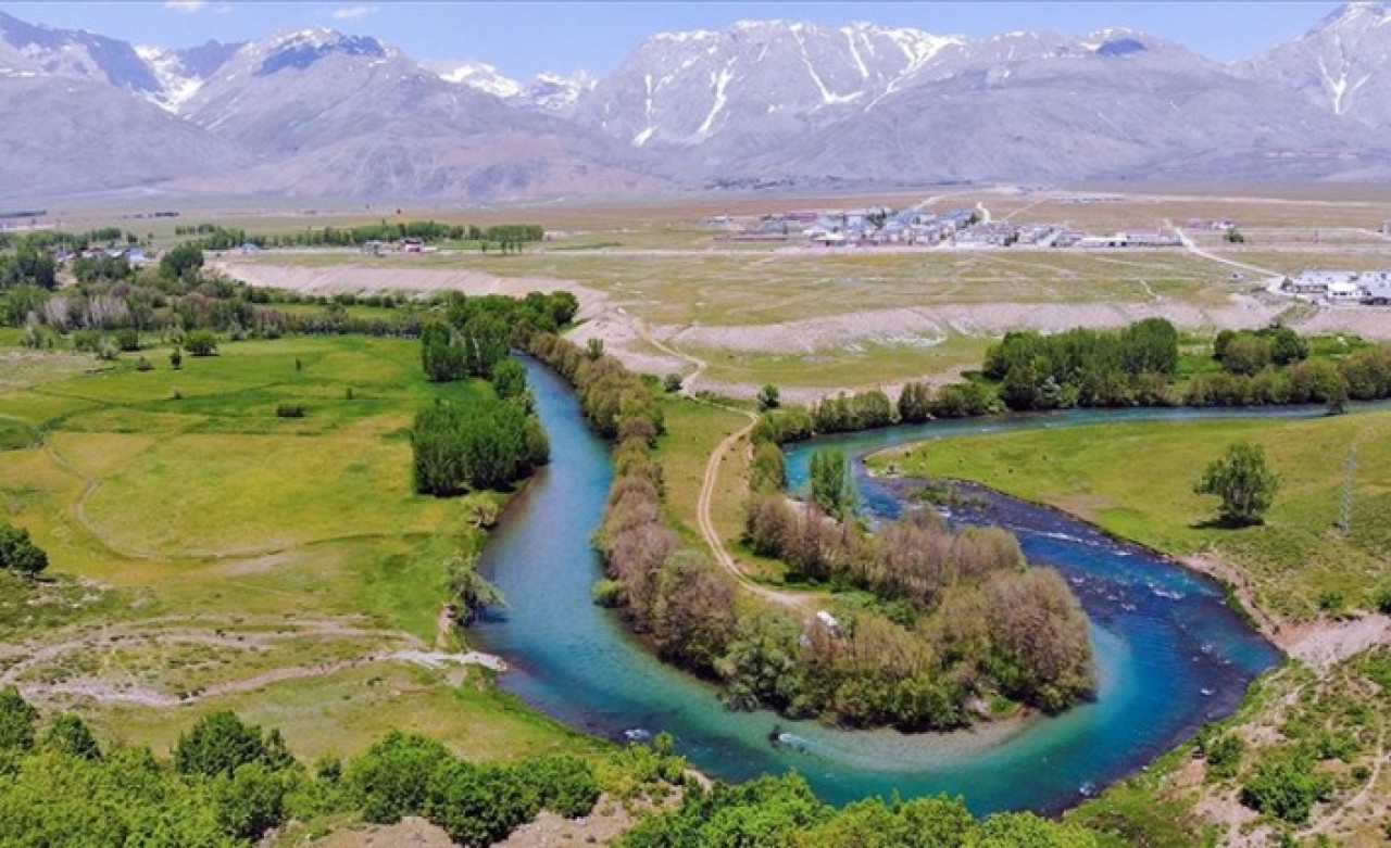 Tunceli'deki Munzur Vadisi Milli Parkı dron ile görüntülendi